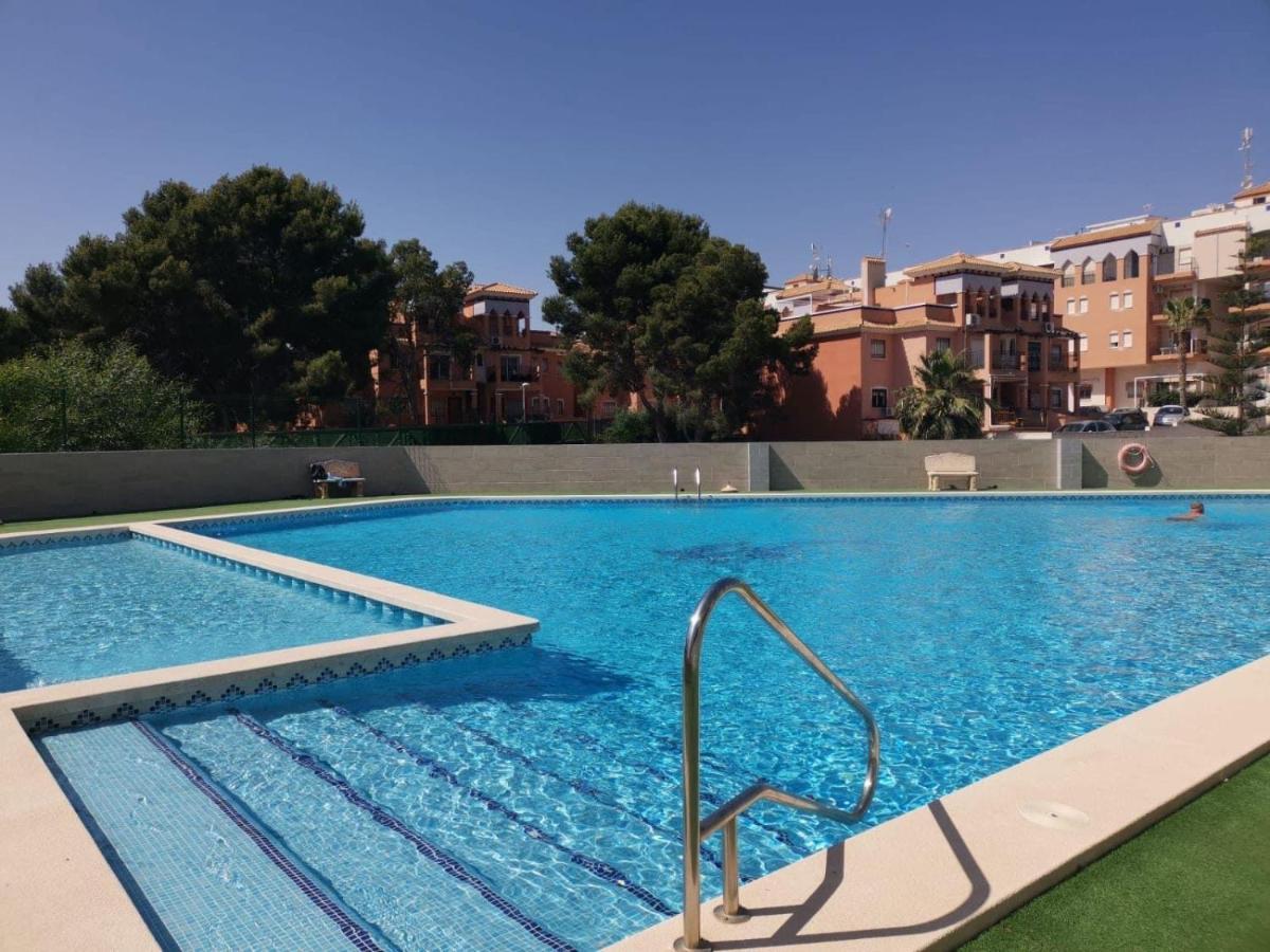 Lovely Apartment In Playa Flamenca Орихуела Екстериор снимка